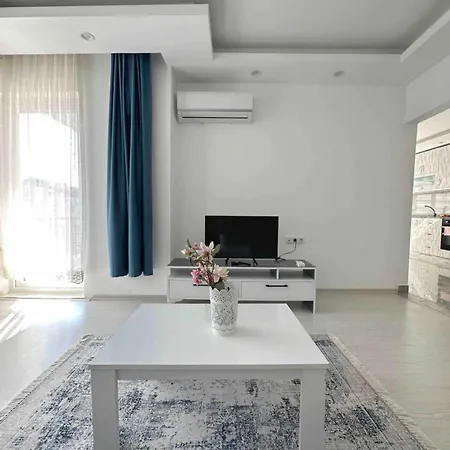 Plaja Yaklasik 400 Metre Uzaklikta-1 Antalya
